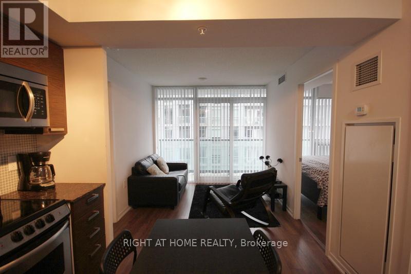 2016w - 36 Lisgar Street, Toronto, Ontario  M6J 0C7 - Photo 5 - C13236422