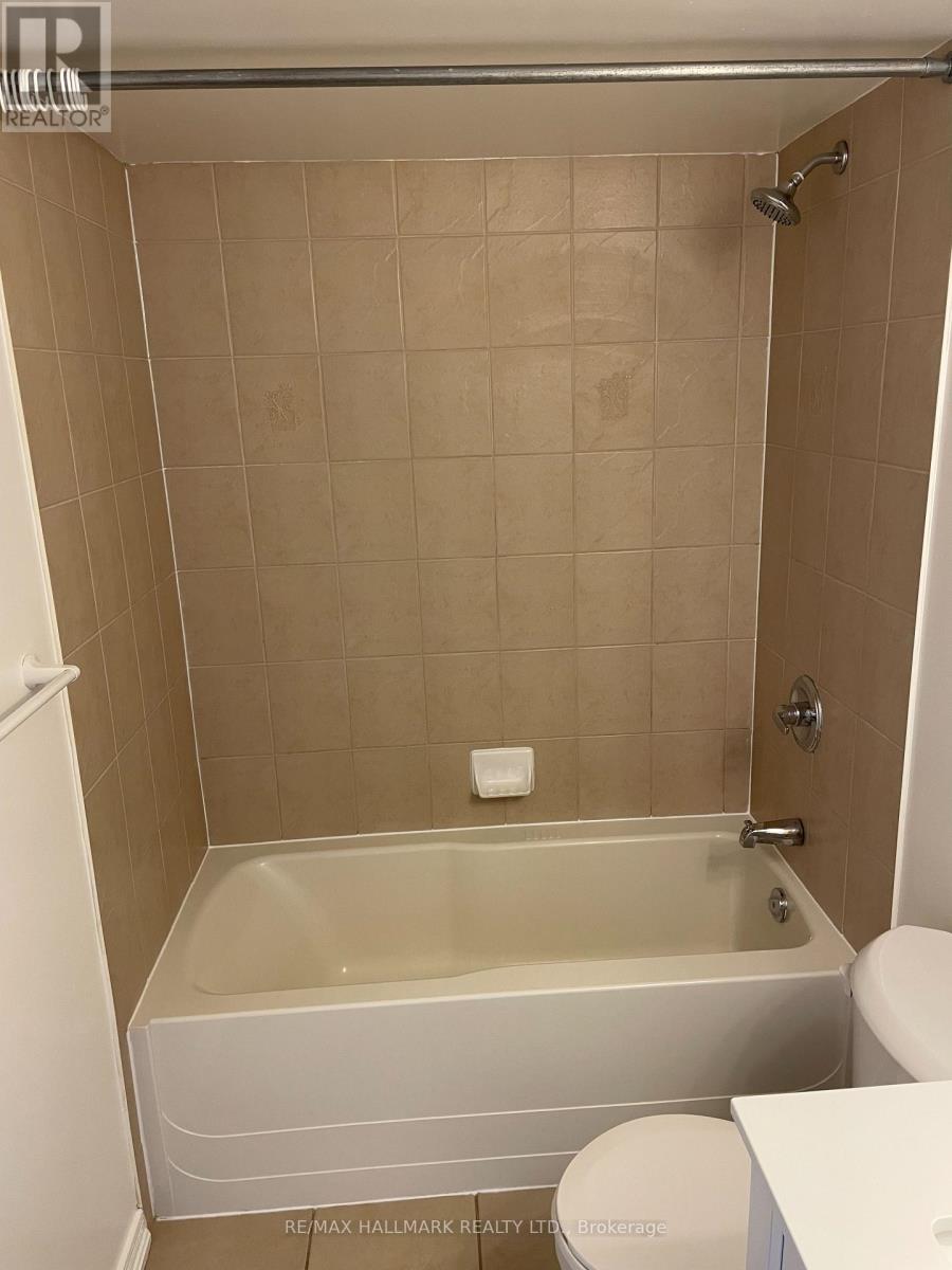 1015 - 18 Valley Woods Road, Toronto, Ontario  M3A 0A1 - Photo 11 - C13236428