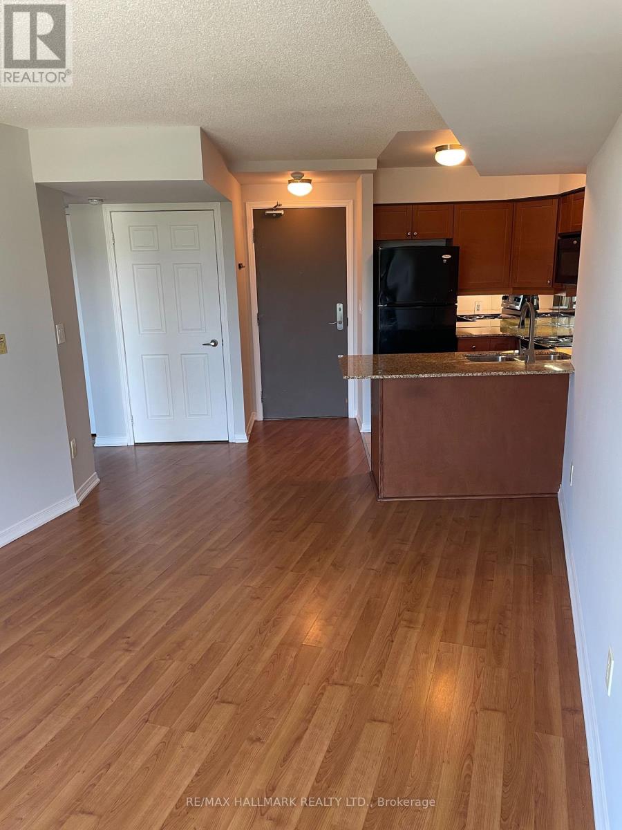 1015 - 18 Valley Woods Road, Toronto, Ontario  M3A 0A1 - Photo 3 - C13236428