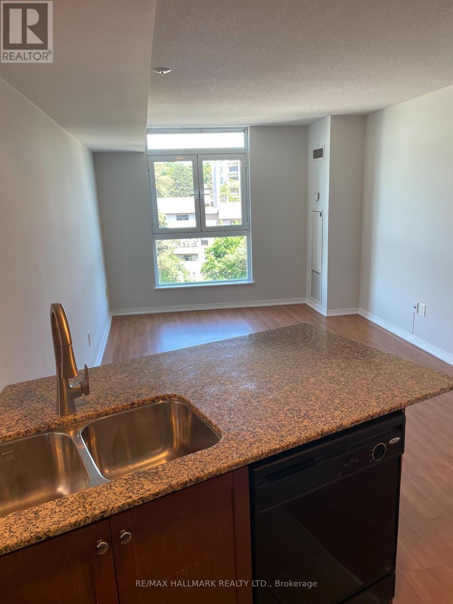 1015 - 18 Valley Woods Road, Toronto, Ontario  M3A 0A1 - Photo 6 - C13236428