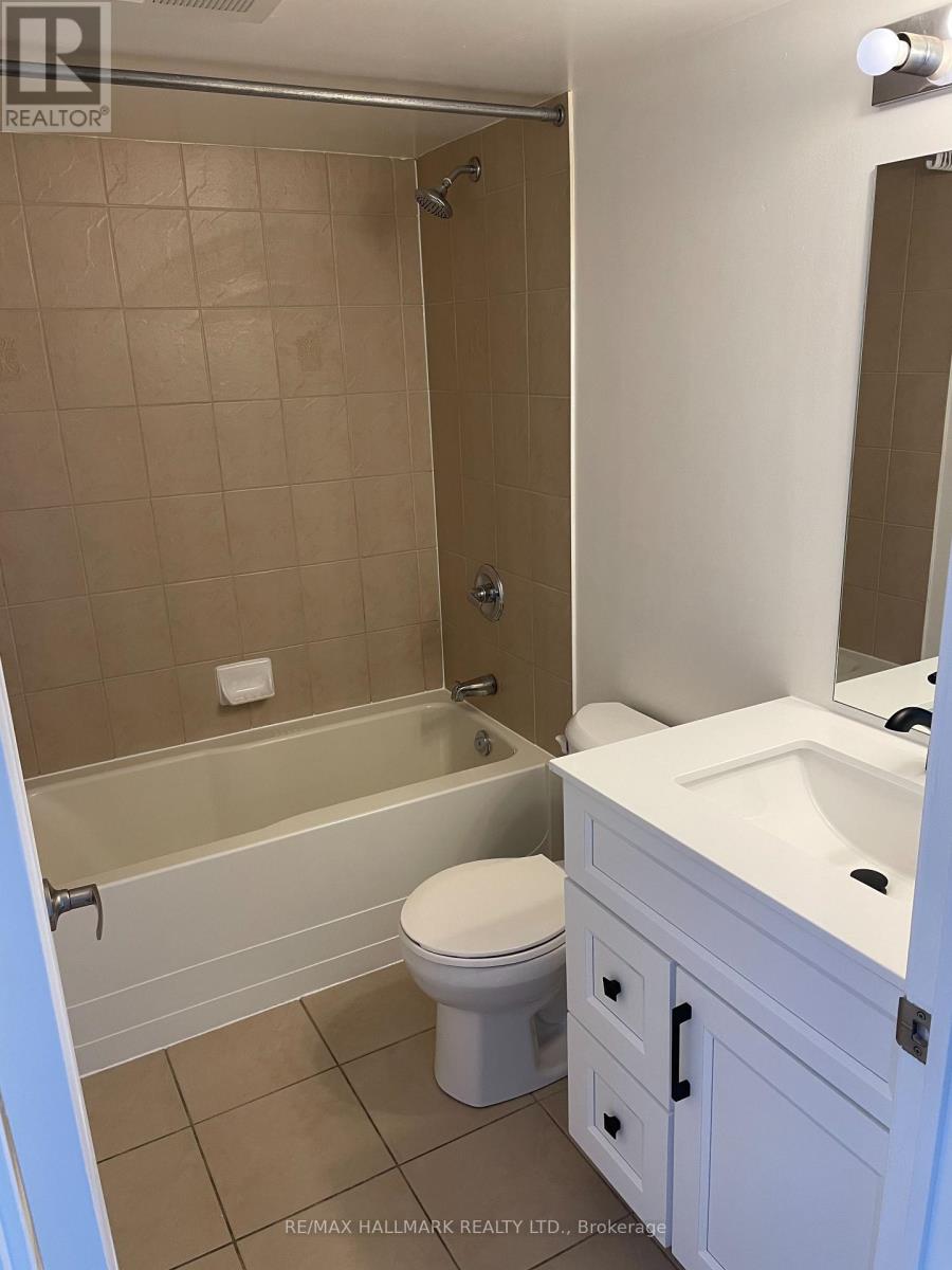 1015 - 18 Valley Woods Road, Toronto, Ontario  M3A 0A1 - Photo 9 - C13236428