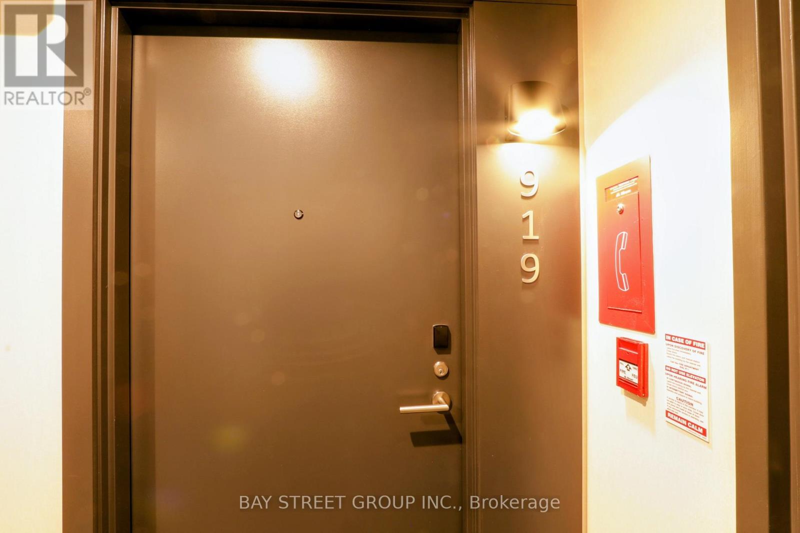 919 - 180 FRONT STREET E, Toronto, Ontario