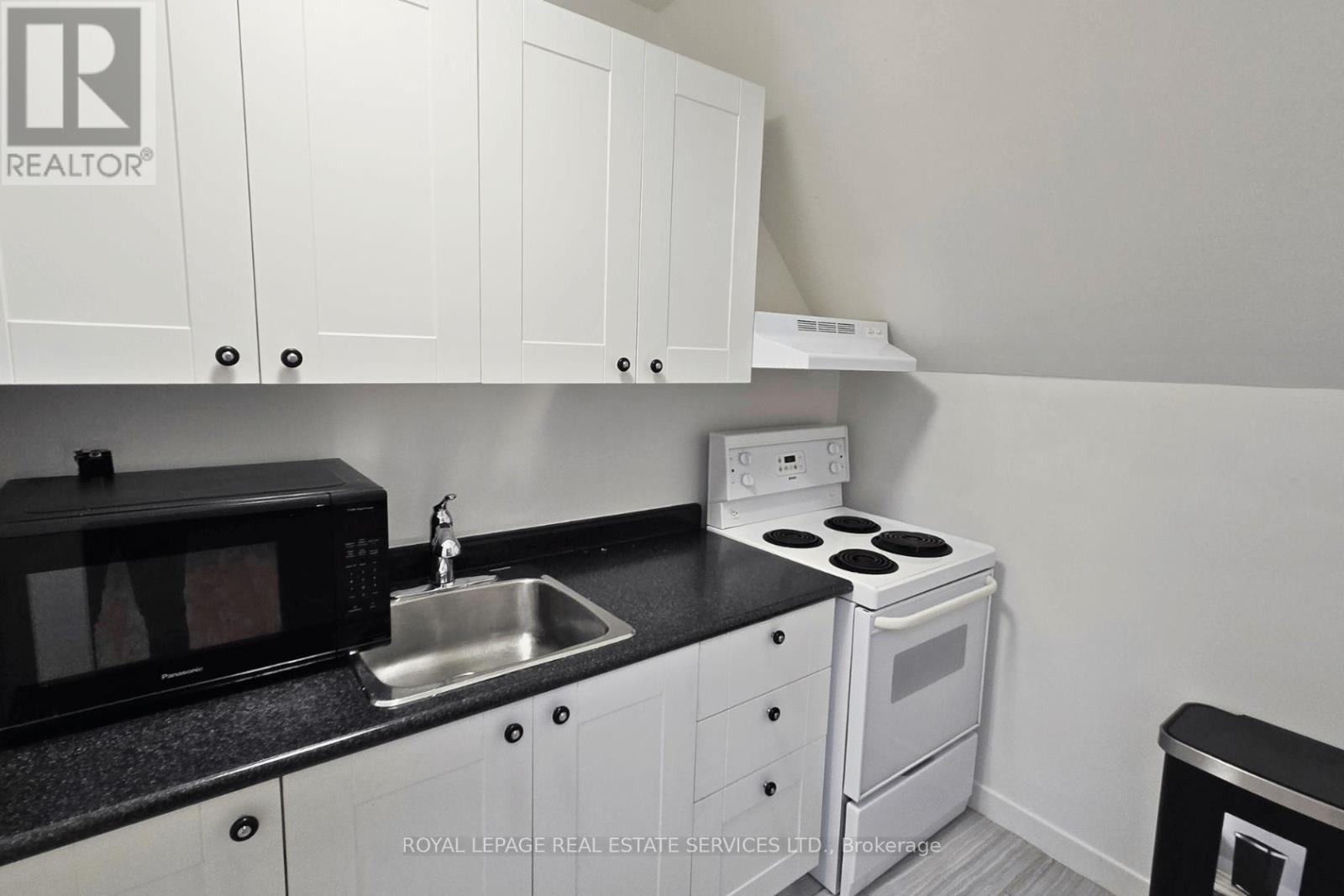 3 - 118 Pembroke Street, Toronto, Ontario  M5A 2E5 - Photo 4 - C13236496