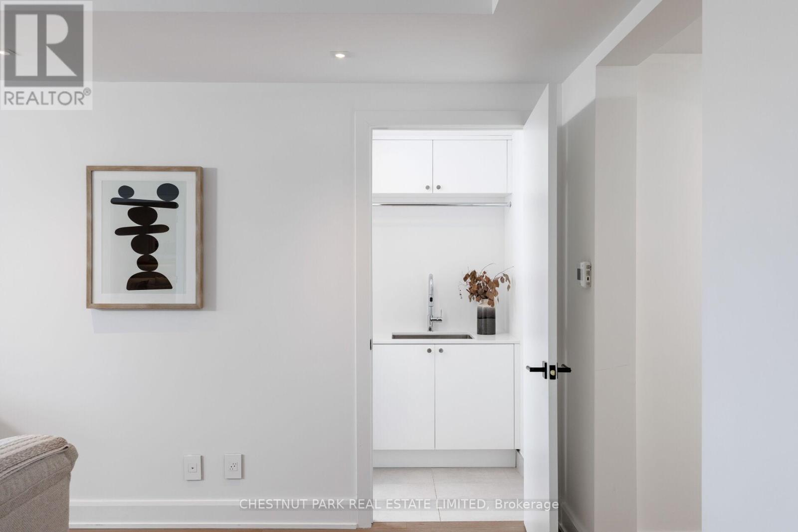 3003 - 200 Cumberland Street, Toronto, Ontario  M5R 0B7 - Photo 23 - C13236502