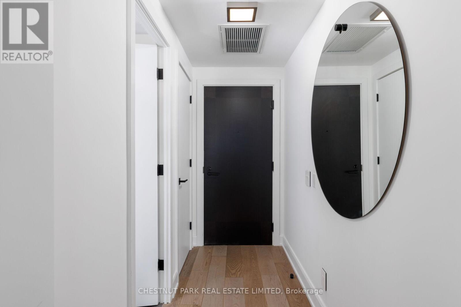 3003 - 200 Cumberland Street, Toronto, Ontario  M5R 0B7 - Photo 3 - C13236502
