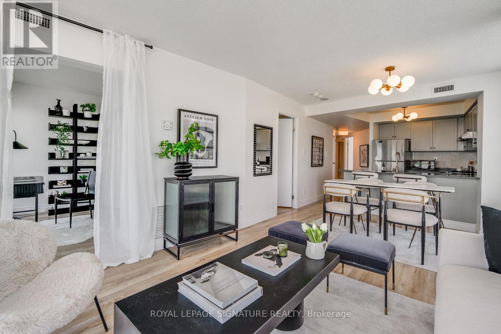 1007 - 650 Queens Quay W, Toronto, Ontario  M5V 3Y7 - Photo 3 - C13236524