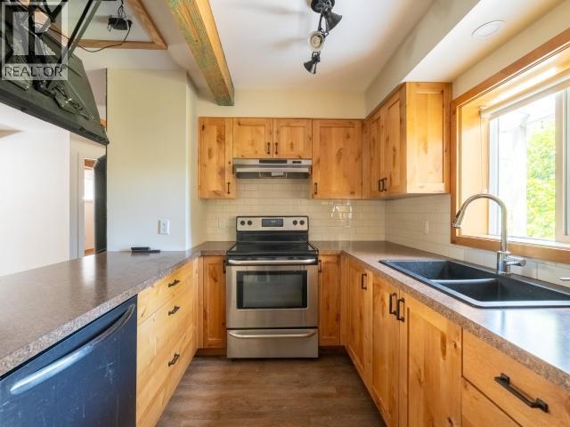 6896 Drake Street, Powell River, British Columbia  V8A 3Y4 - Photo 23 - 19924