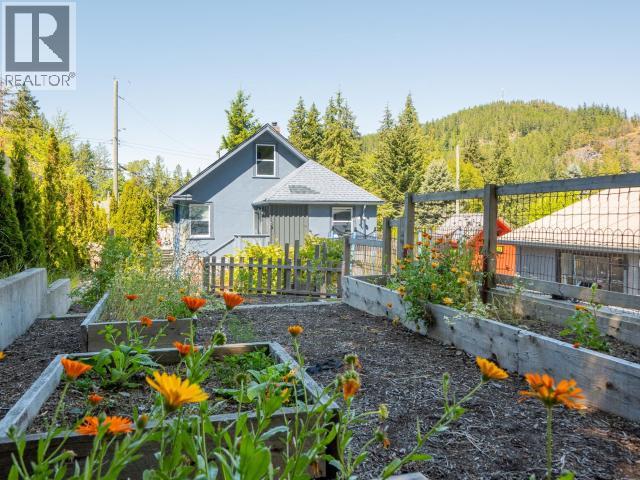 6896 Drake Street, Powell River, British Columbia  V8A 3Y4 - Photo 31 - 19924