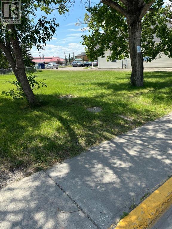 313 First Street E, Cochrane, Alberta  T4C 1C7 - Photo 3 - A2150001