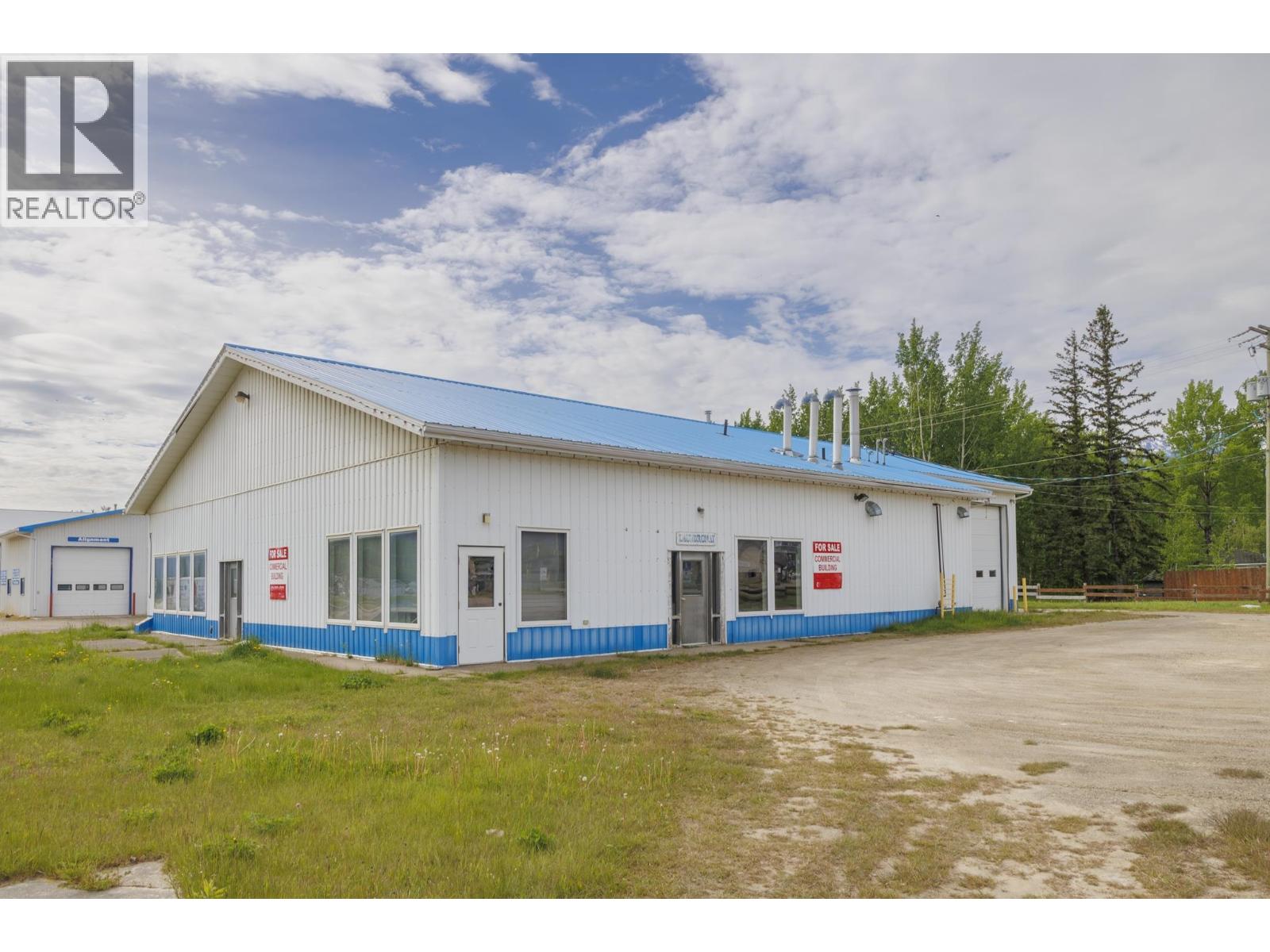 1011 Se Frontage Road, Mcbride, British Columbia  V0J 2E0 - Photo 3 - C8079287