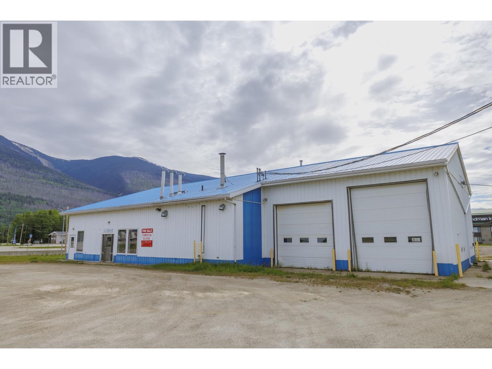 1011 Se Frontage Road, Mcbride, British Columbia  V0J 2E0 - Photo 6 - C8079287