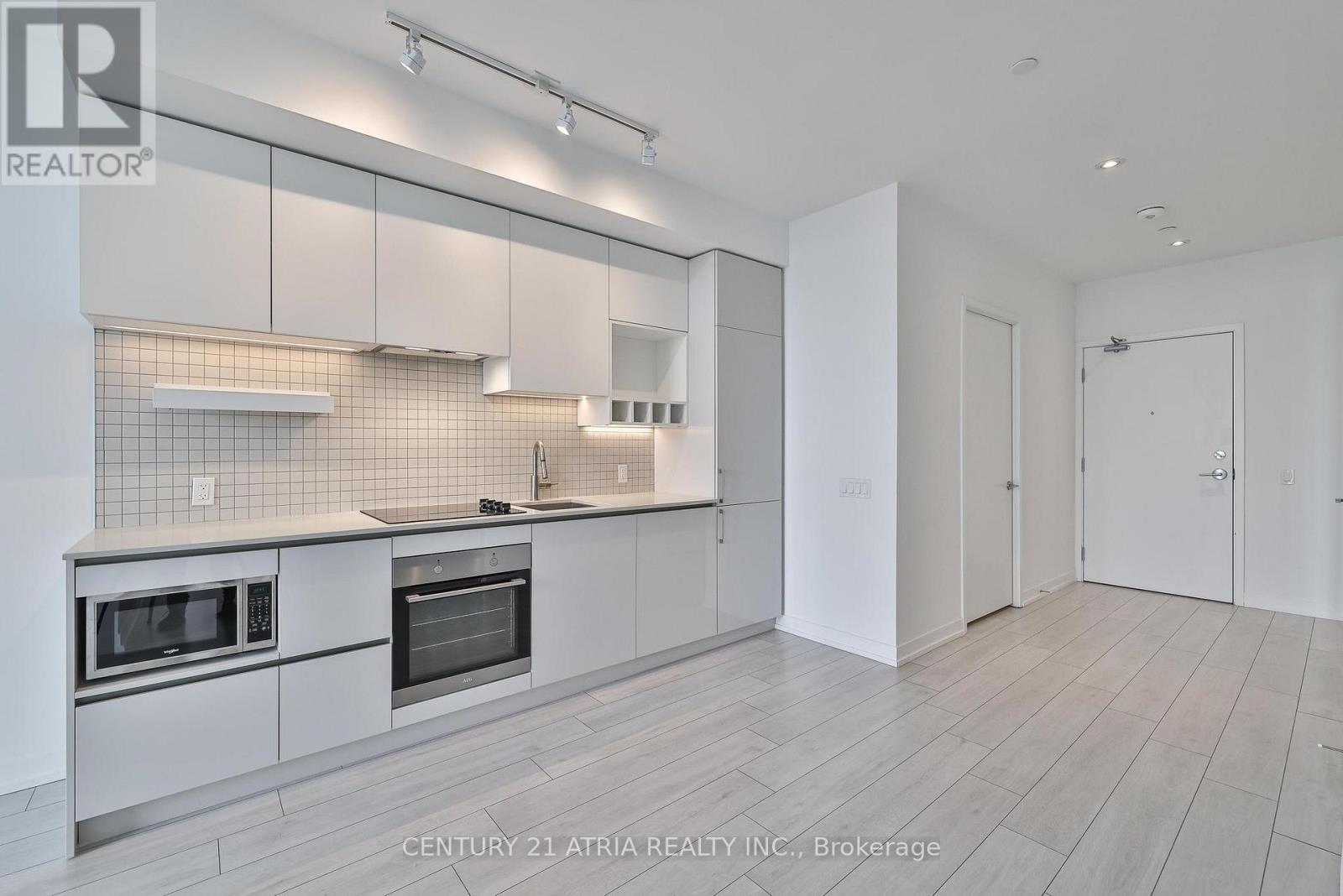 2901 - 898 Portage Parkway, Vaughan, Ontario  L4K 0J7 - Photo 4 - N13236364