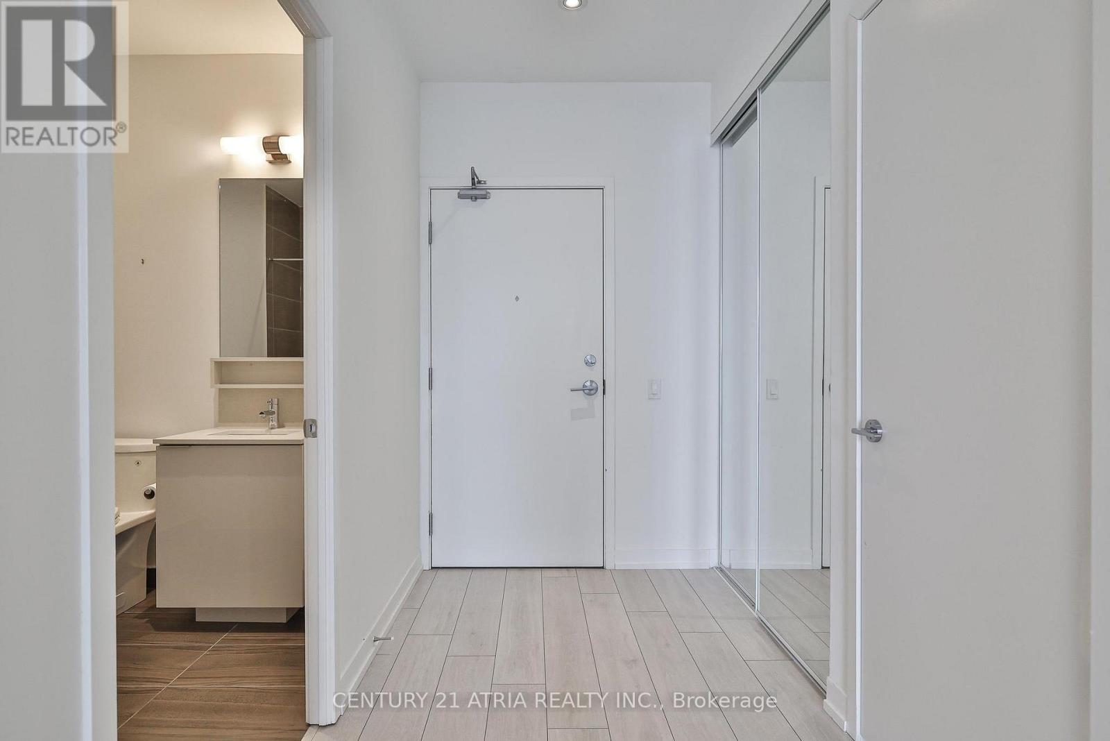 2901 - 898 Portage Parkway, Vaughan, Ontario  L4K 0J7 - Photo 8 - N13236364
