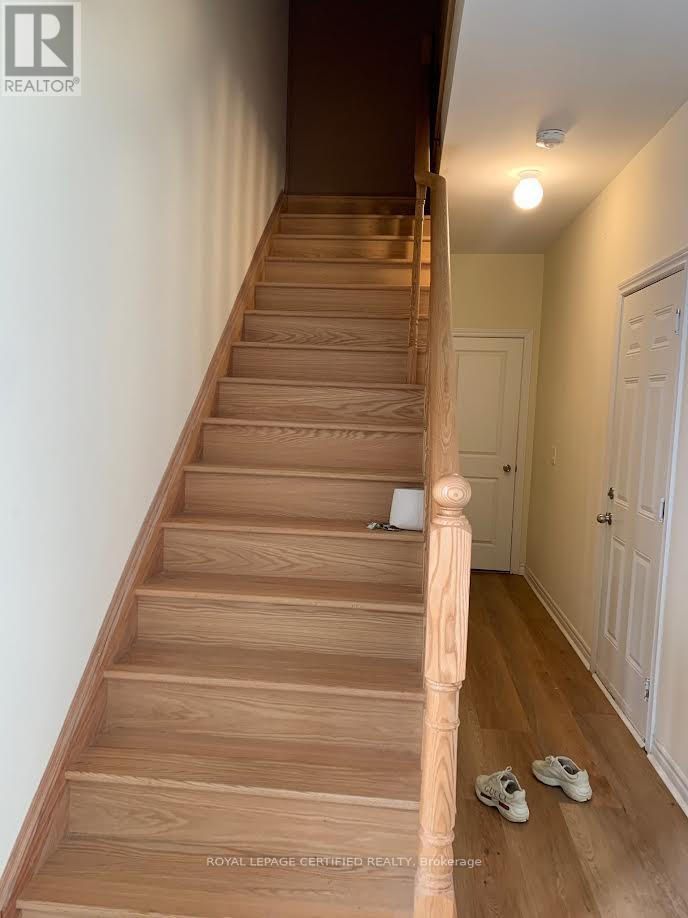 37 Puisaya Drive, Richmond Hill, Ontario  L4E 1L2 - Photo 12 - N13236526