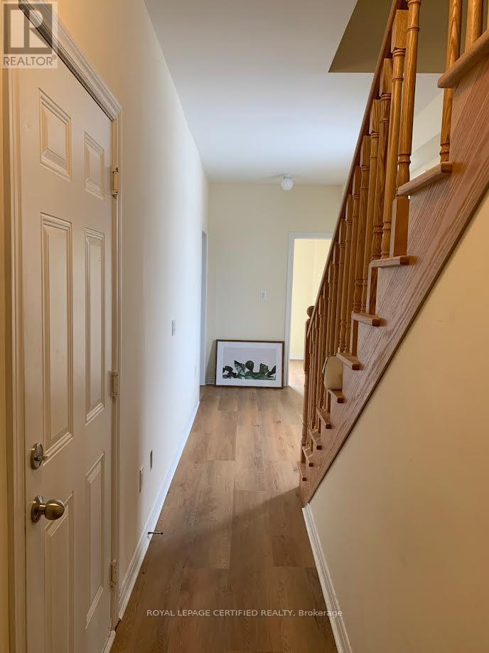 37 Puisaya Drive, Richmond Hill, Ontario  L4E 1L2 - Photo 2 - N13236526
