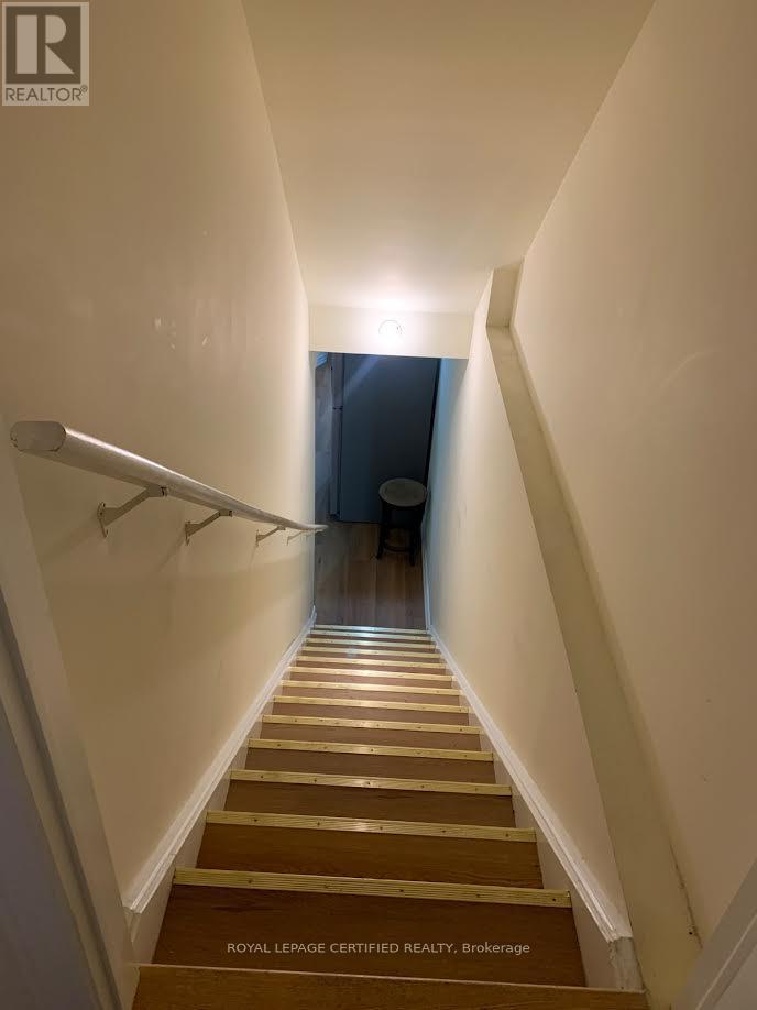 37 Puisaya Drive, Richmond Hill, Ontario  L4E 1L2 - Photo 6 - N13236526