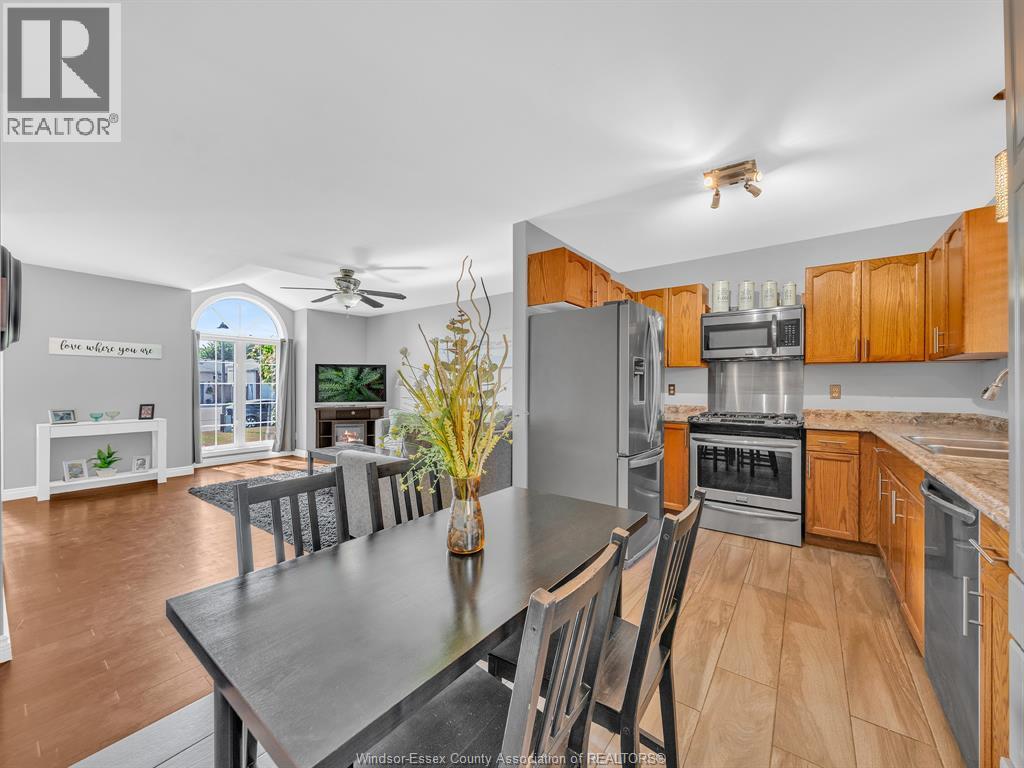 382 Thorn Ridge, Amherstburg, Ontario  N9V 3X2 - Photo 8 - 26013050