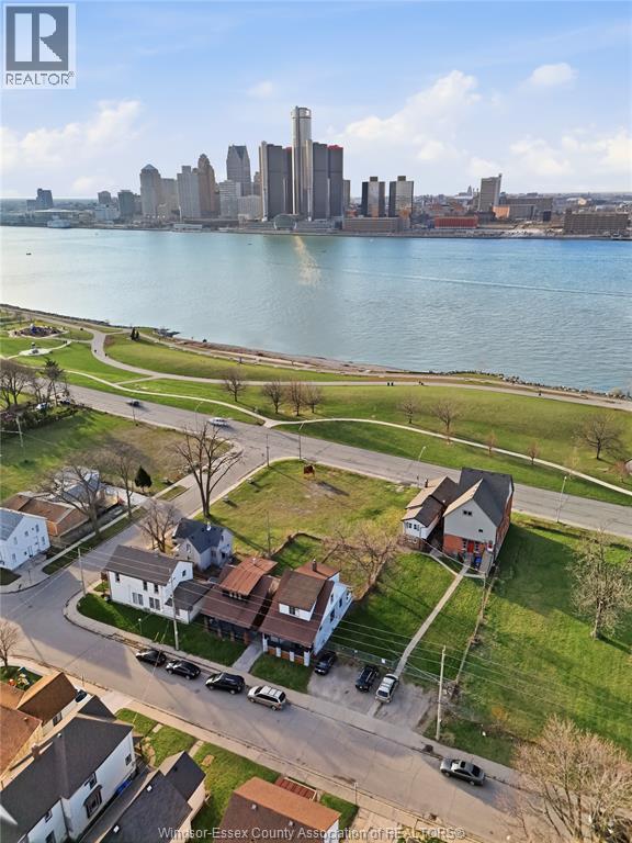 819-829 Riverside Ave, Windsor, Ontario  N9A 2T4 - Photo 4 - 26013028