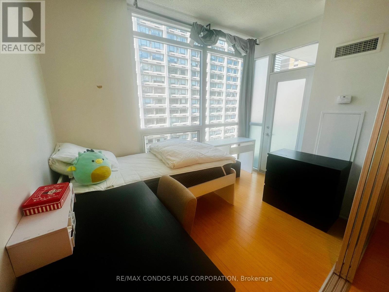 1005 - 1121 Bay Street, Toronto, Ontario  M5S 3L9 - Photo 4 - C13234526