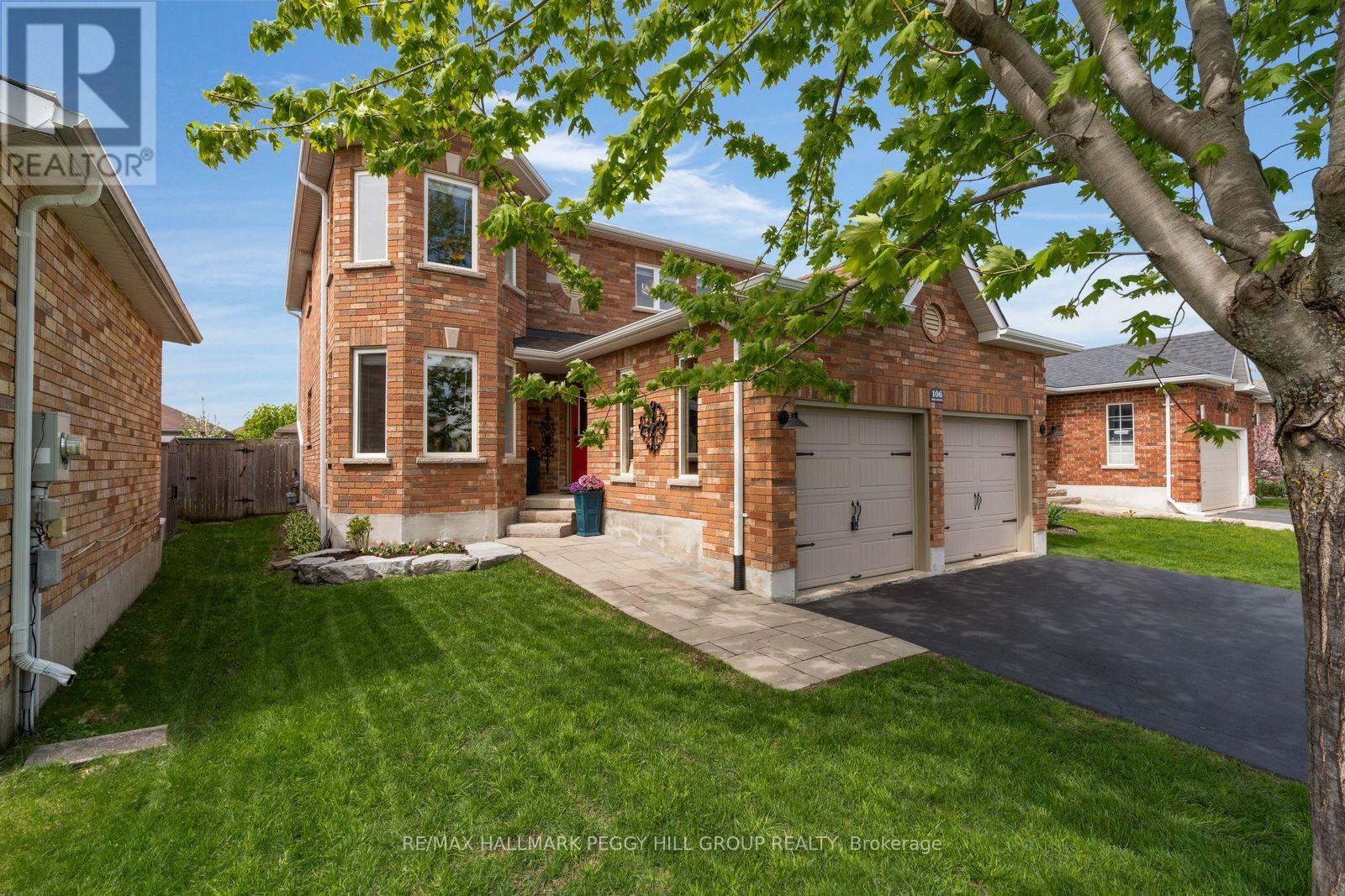 106 BIRD STREET, Barrie, Ontario