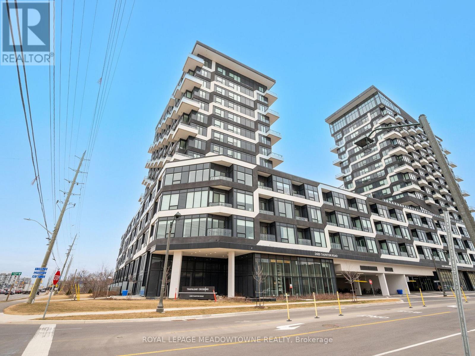 714 - 2489 Taunton Road, Oakville, Ontario  L6H 3R9 - Photo 3 - W13228992
