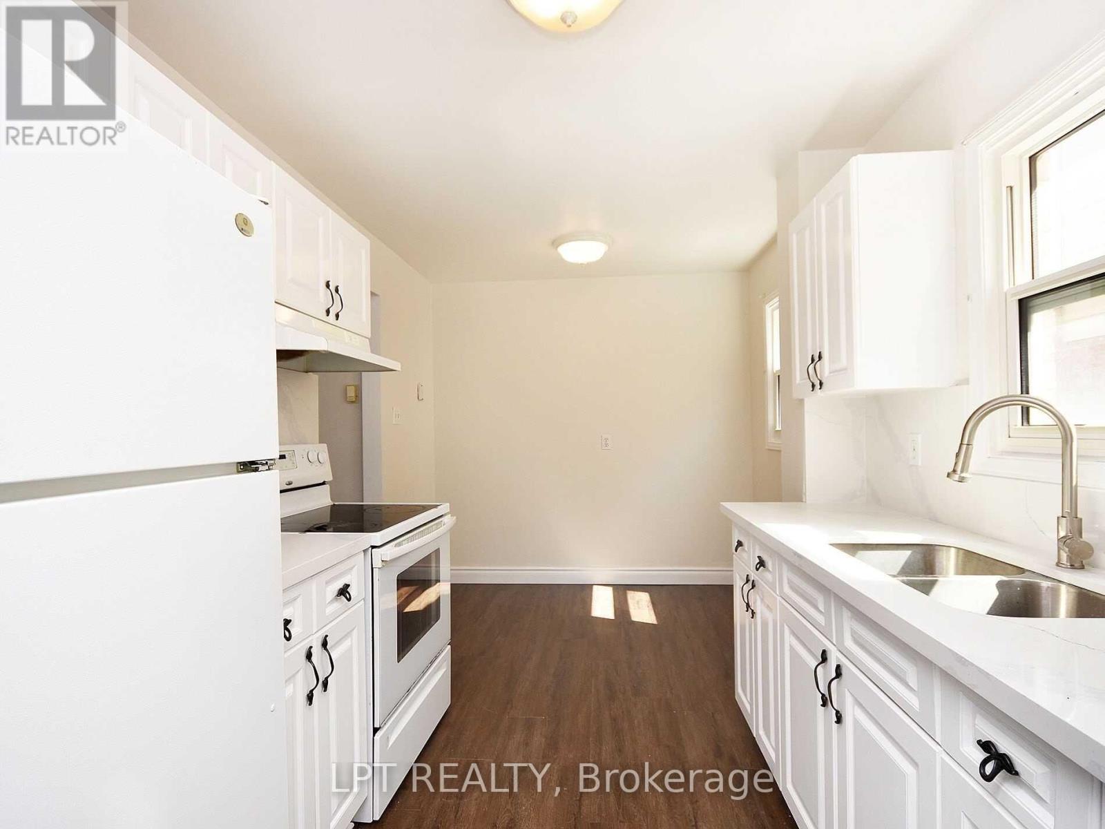 93 Martindale Crescent, Brampton, Ontario  L6X 2T8 - Photo 10 - W13231768