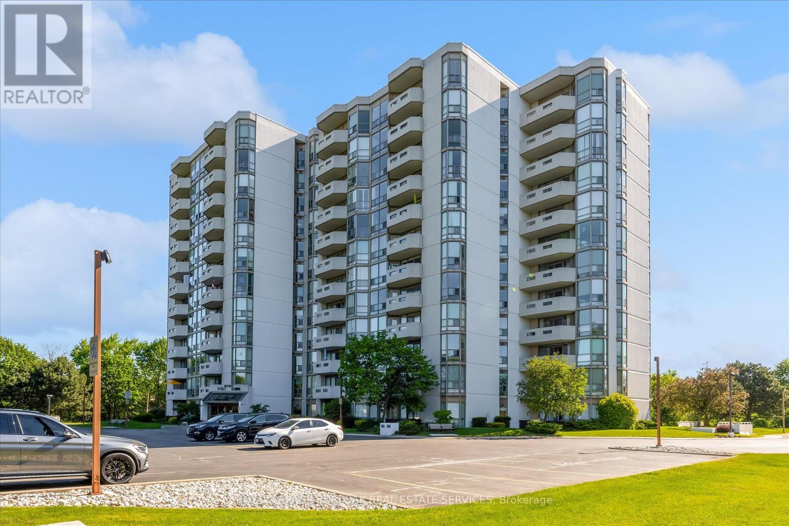 909 - 5090 Pinedale Avenue, Burlington, Ontario  L7L 3V8 - Photo 1 - W13236344