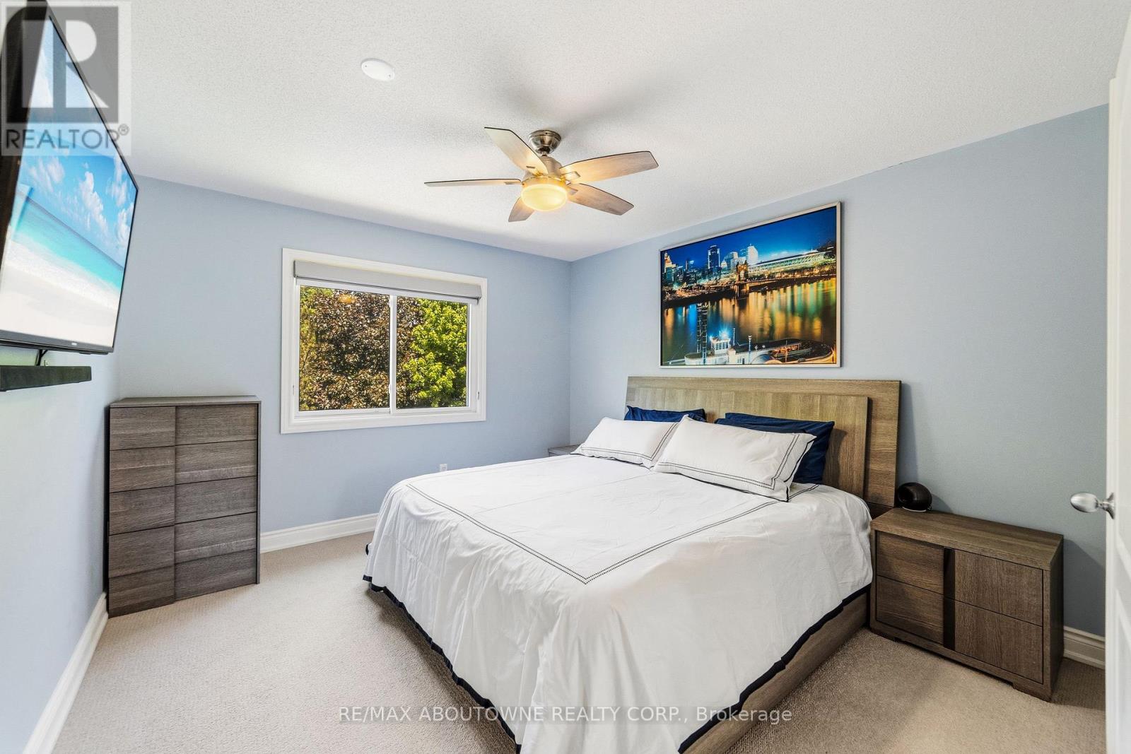 2355 Strawfield Court, Oakville, Ontario  L6H 6C1 - Photo 16 - W13236372