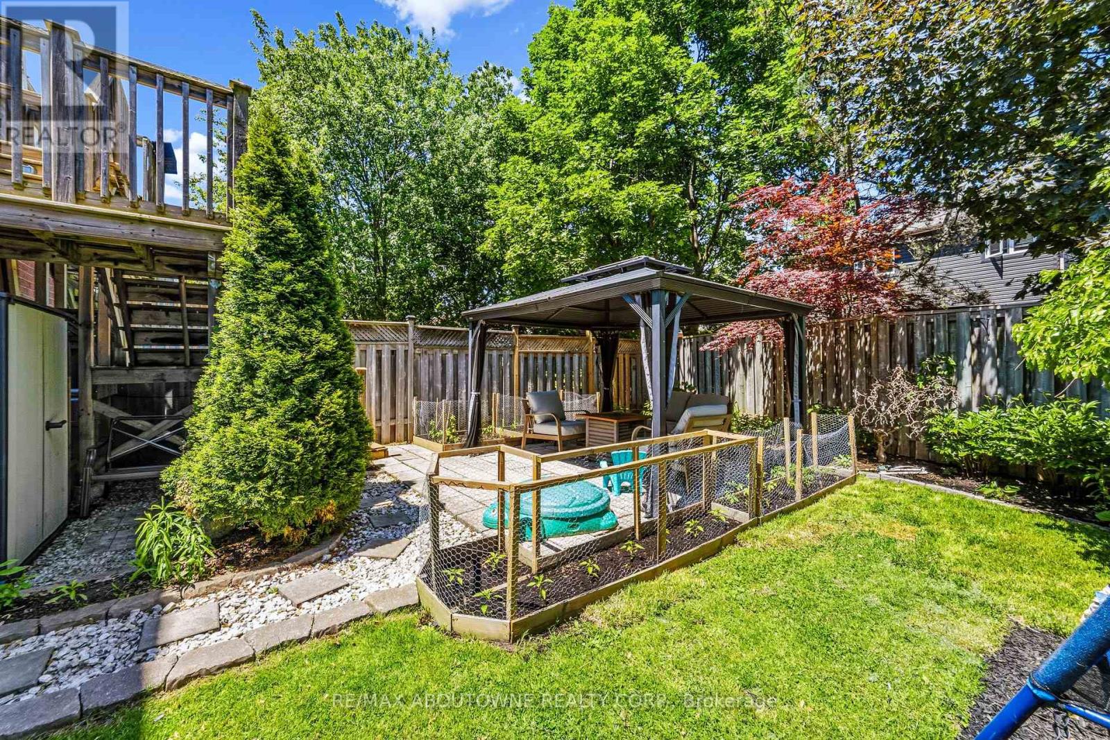 2355 Strawfield Court, Oakville, Ontario  L6H 6C1 - Photo 23 - W13236372