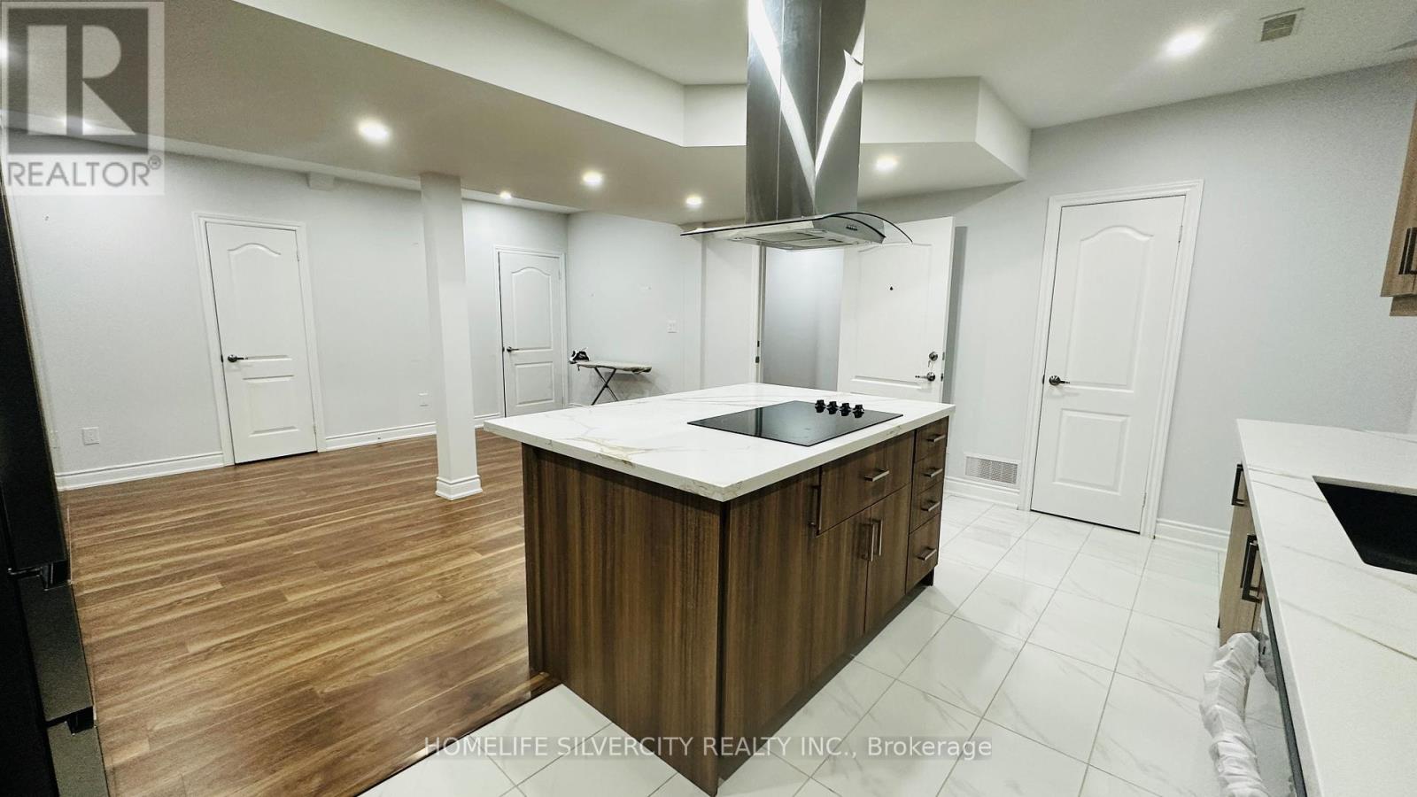 Bsmnt - 5 Valleyway Drive, Brampton, Ontario  L6X 0E4 - Photo 15 - W13236392