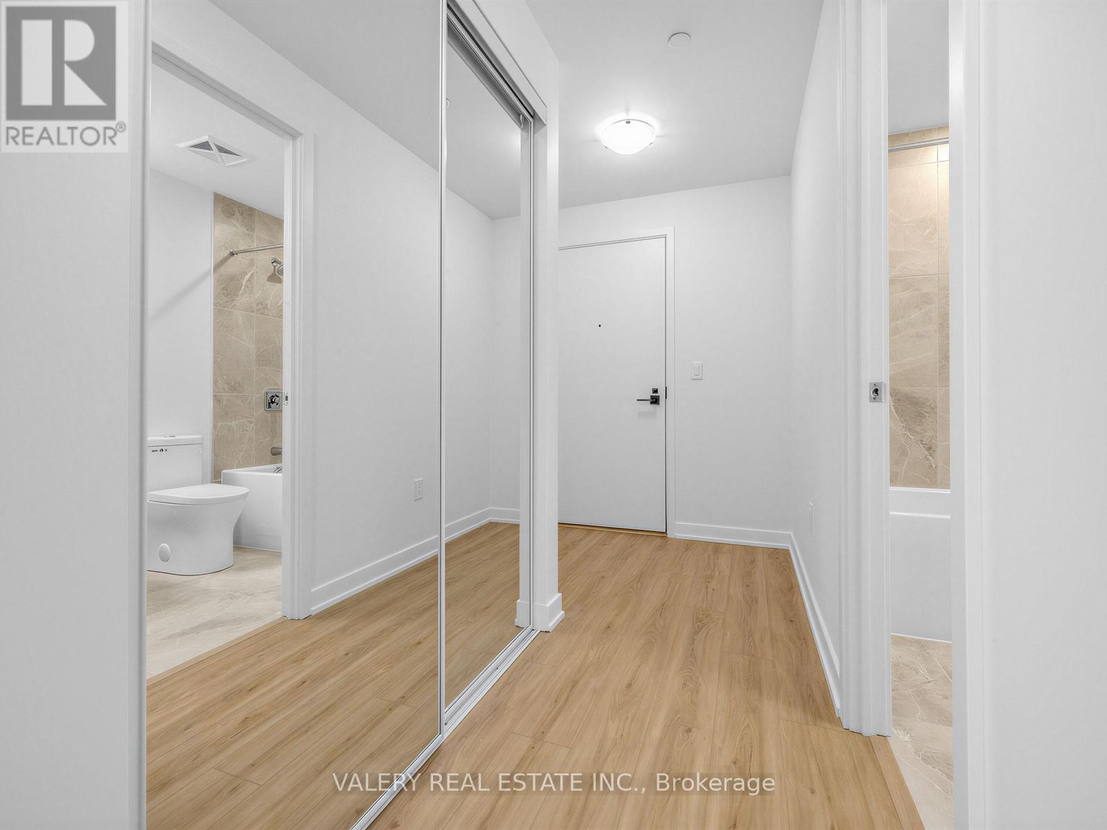 Ph01 - 500 Plains Road E, Burlington, Ontario  L7T 0C8 - Photo 15 - W13236404