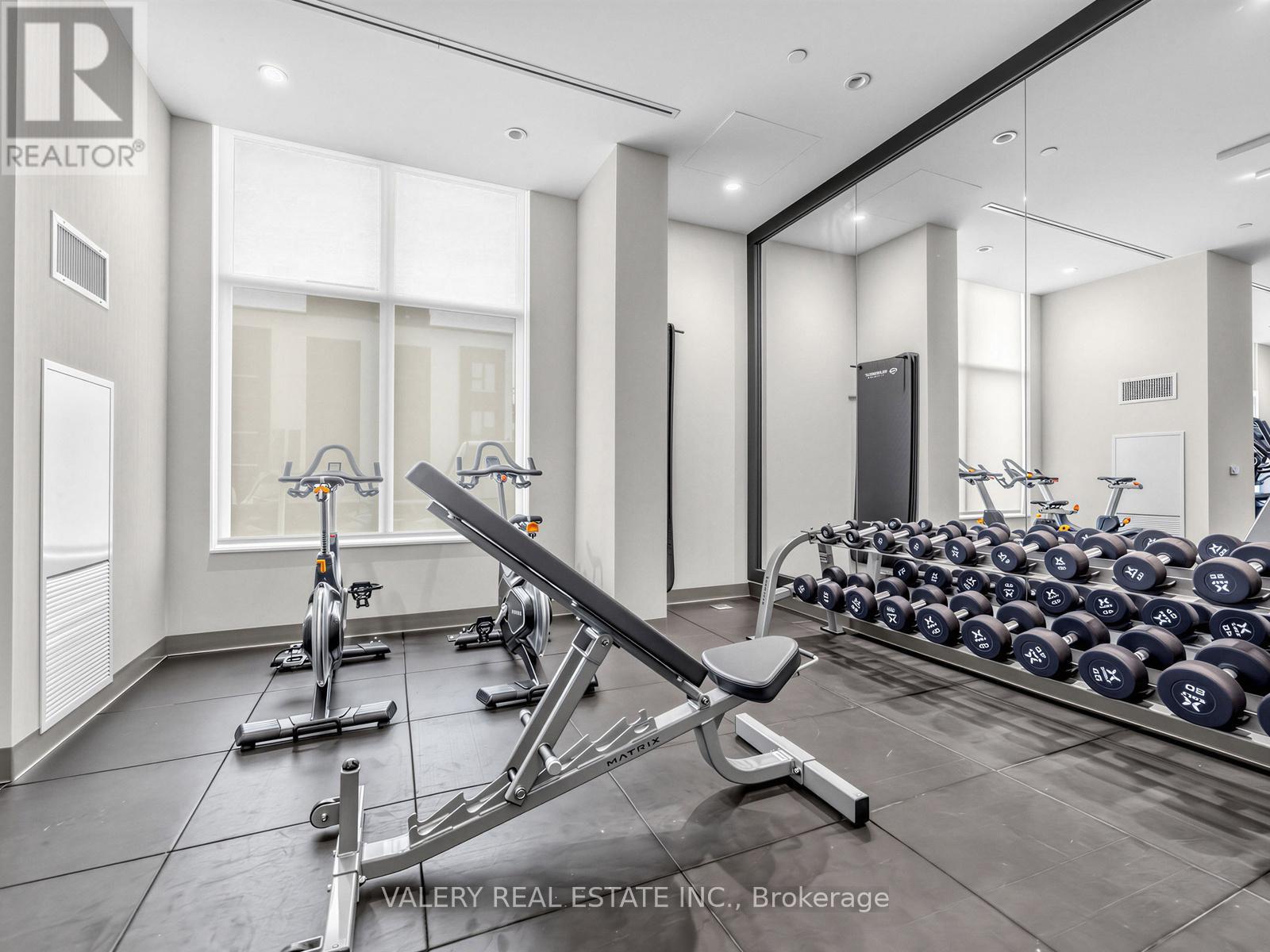 Ph01 - 500 Plains Road E, Burlington, Ontario  L7T 0C8 - Photo 19 - W13236404