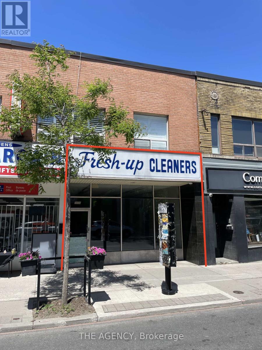 2936 DUNDAS STREET W, Toronto, Ontario
