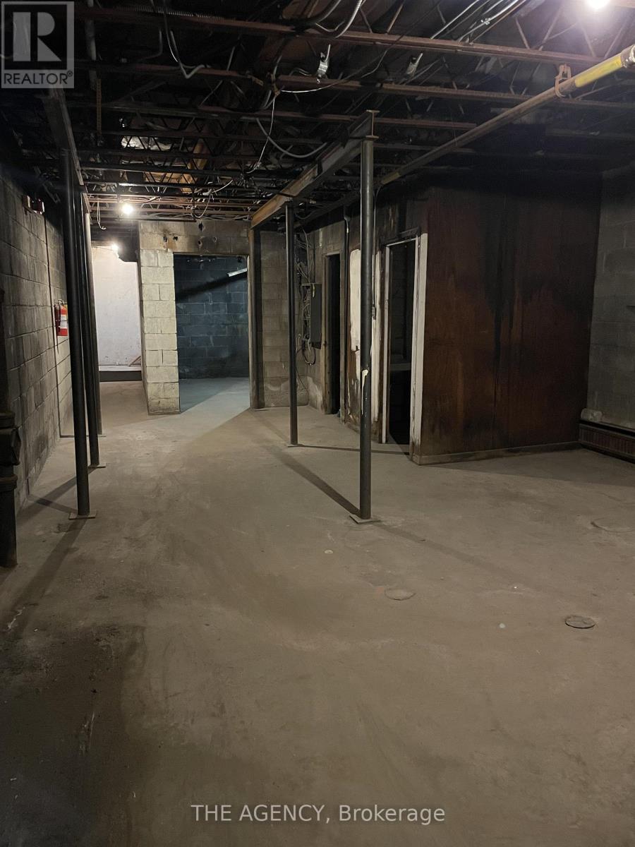 2936 Dundas Street W, Toronto, Ontario  M6P 1Y8 - Photo 13 - W13236442