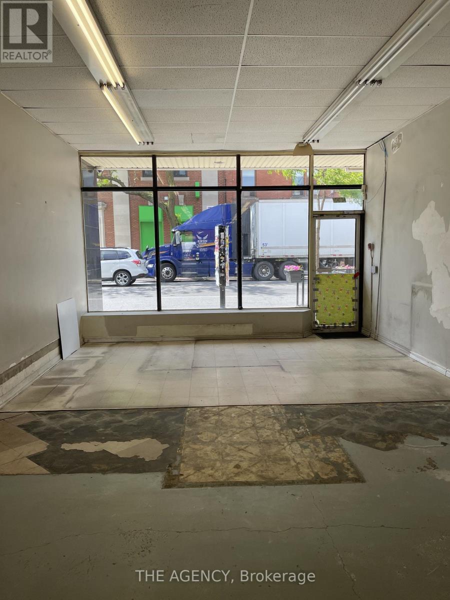 2936 Dundas Street W, Toronto, Ontario  M6P 1Y8 - Photo 5 - W13236442