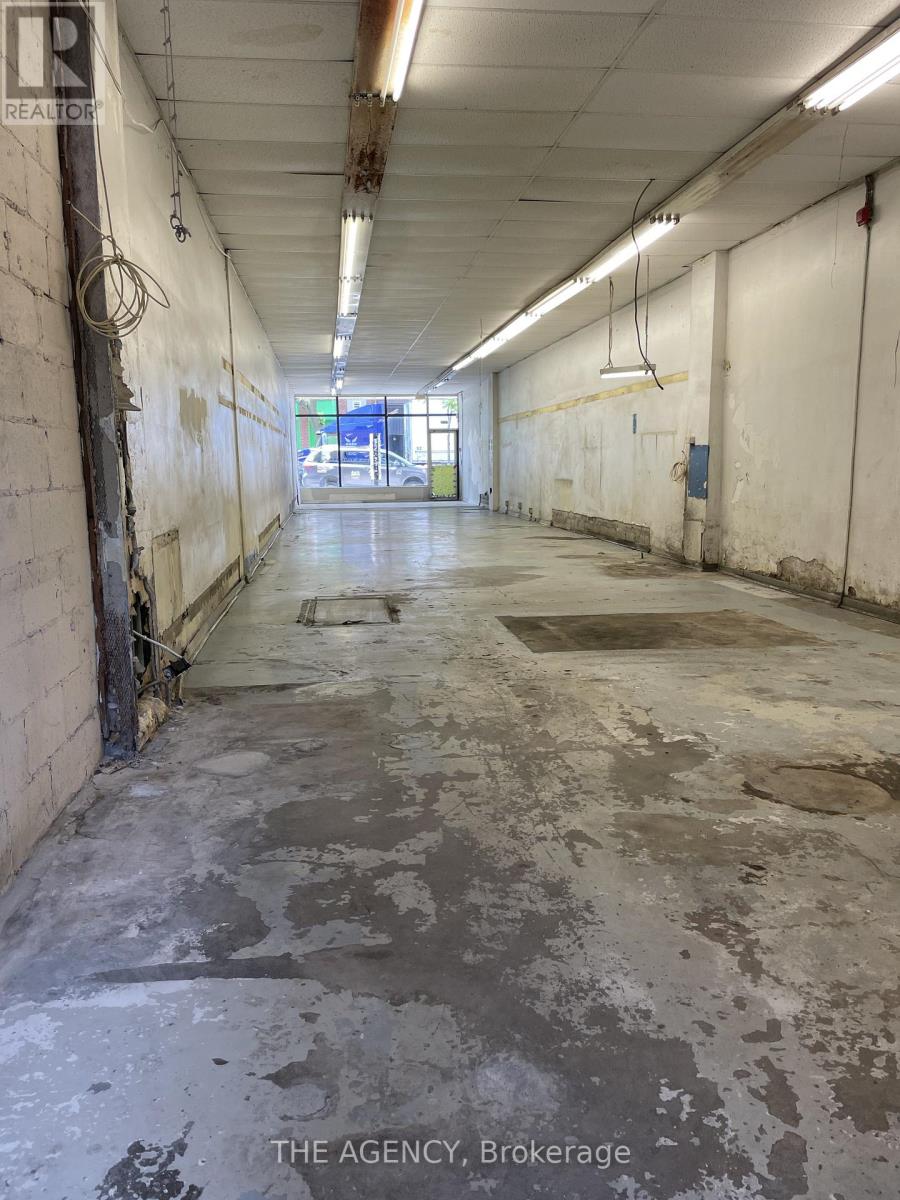 2936 Dundas Street W, Toronto, Ontario  M6P 1Y8 - Photo 8 - W13236442