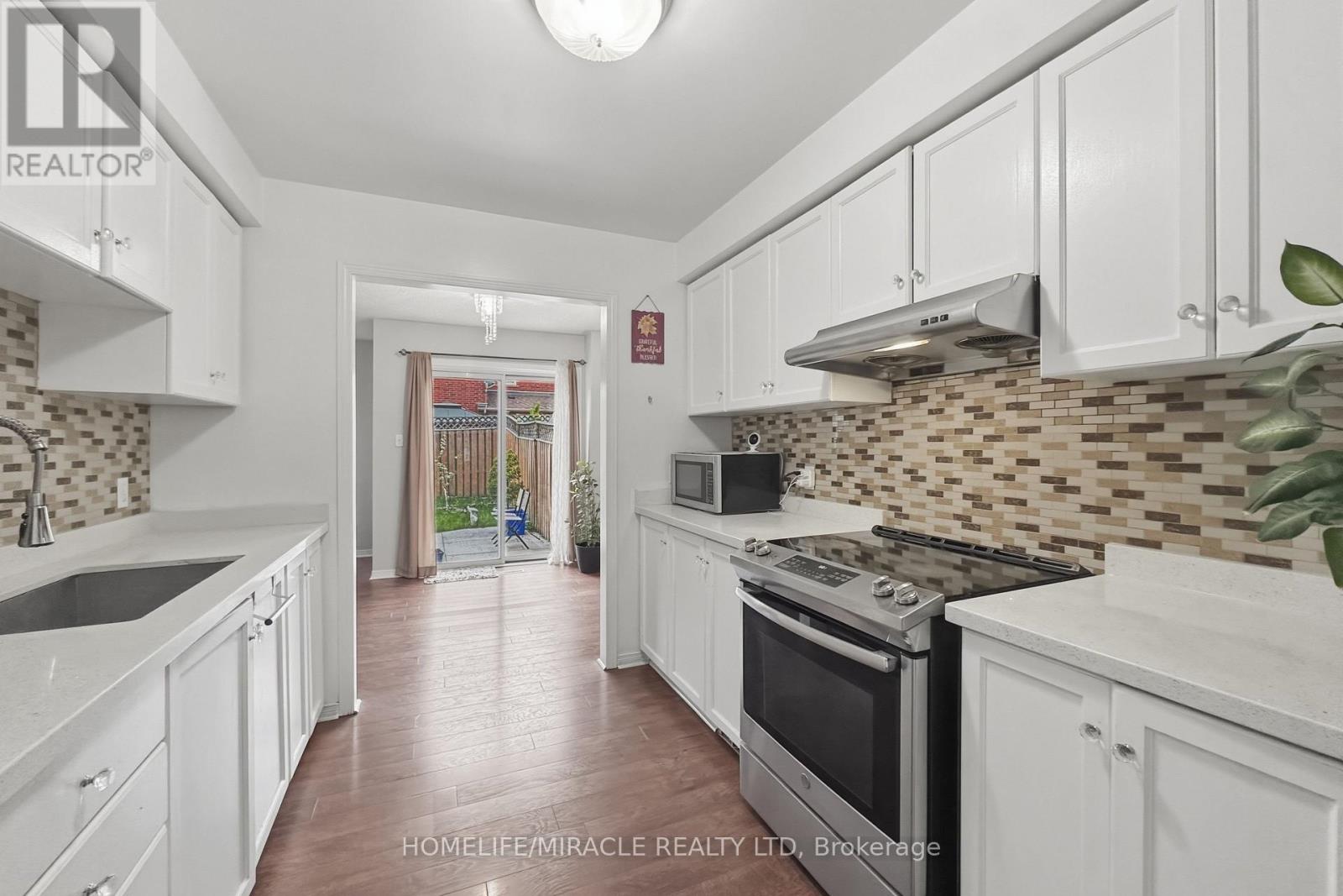 37 Prairie Rose Circle, Brampton, Ontario  L6R 1R6 - Photo 10 - W13236472