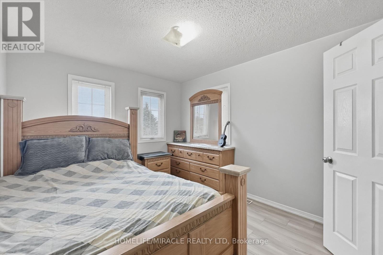 37 Prairie Rose Circle, Brampton, Ontario  L6R 1R6 - Photo 19 - W13236472