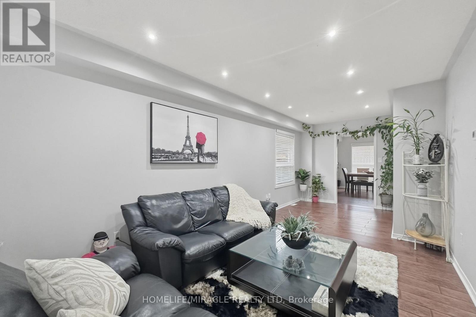 37 Prairie Rose Circle, Brampton, Ontario  L6R 1R6 - Photo 7 - W13236472