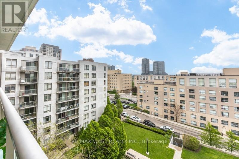 704 - 812 Lansdowne Avenue, Toronto, Ontario  M6H 4K5 - Photo 16 - W13236540
