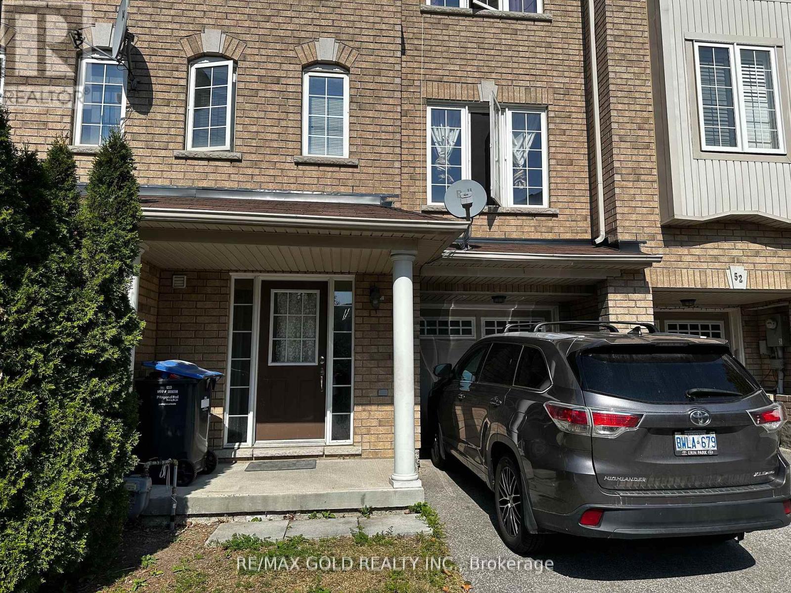 50 Arizona Drive, Brampton, Ontario  L6Y 0R6 - Photo 2 - W13236616