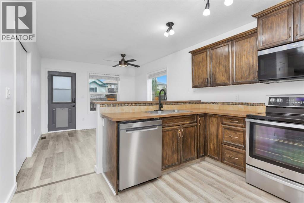 5807 44 Avenue, Rocky Mountain House, Alberta  T4T 0A1 - Photo 10 - A2316418