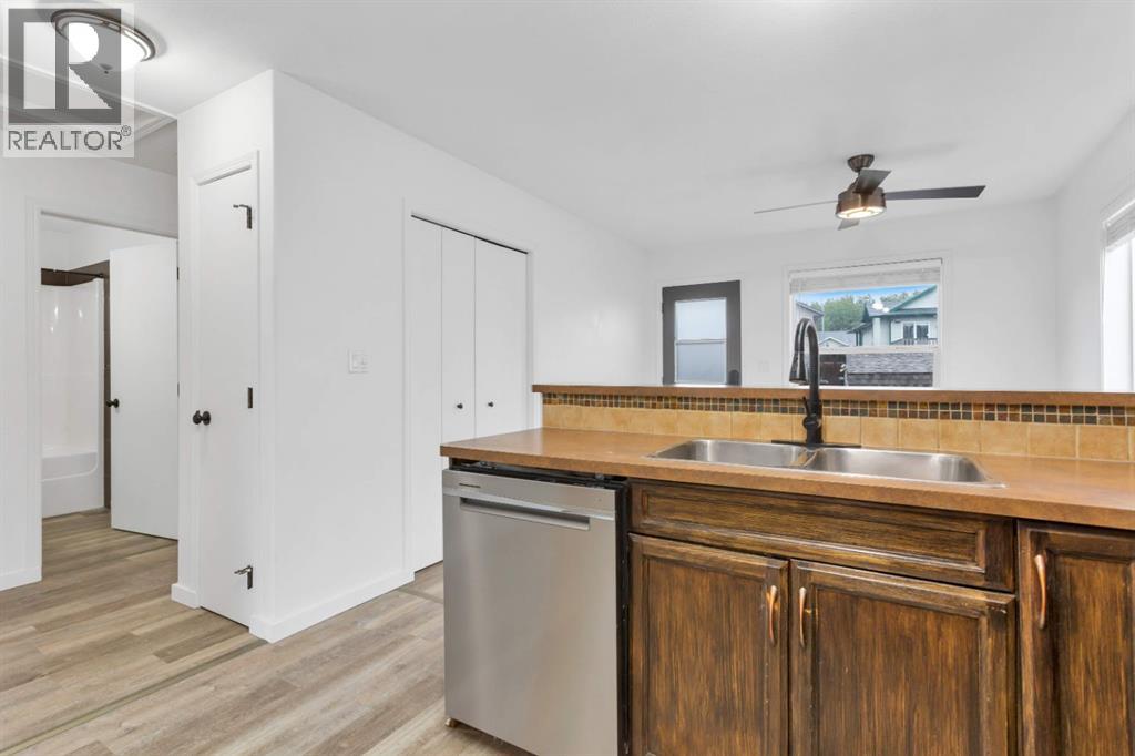 5807 44 Avenue, Rocky Mountain House, Alberta  T4T 0A1 - Photo 13 - A2316418