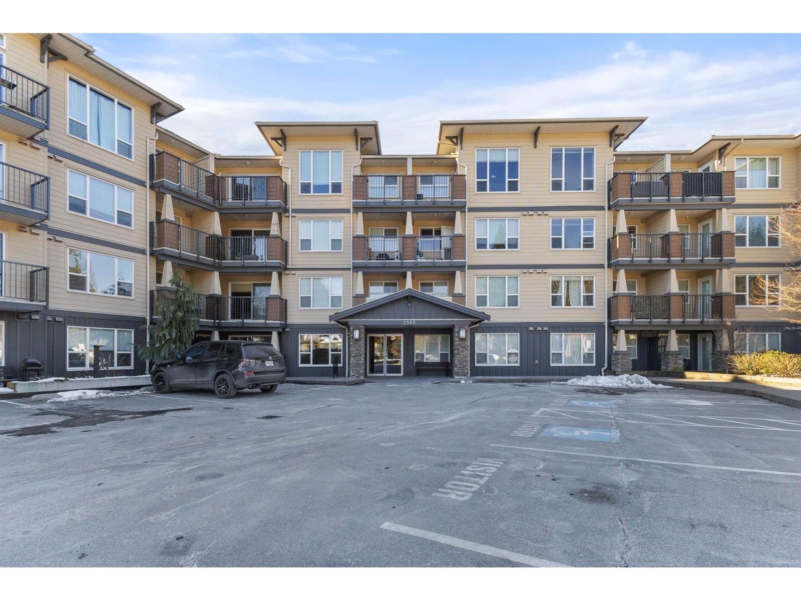 112 2565 Campbell Avenue, Abbotsford, British Columbia V2S 0E3 - Photo 1 - R3131461