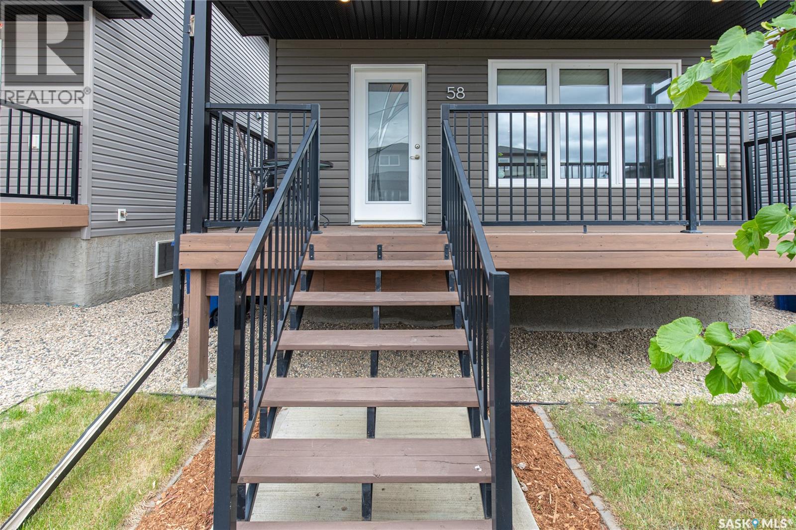 58 Brigham Road, Moose Jaw, Saskatchewan  S6K 0A7 - Photo 5 - SK038133