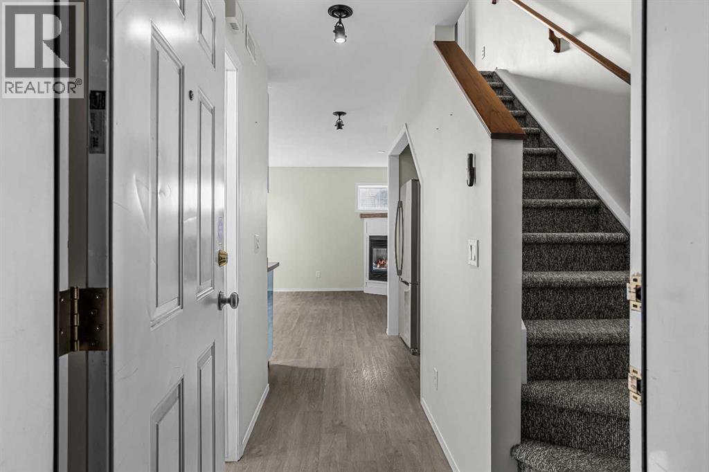 6, 502 Banff Avenue, Banff, Alberta T1L 1G3 - Photo 2 - A2317466