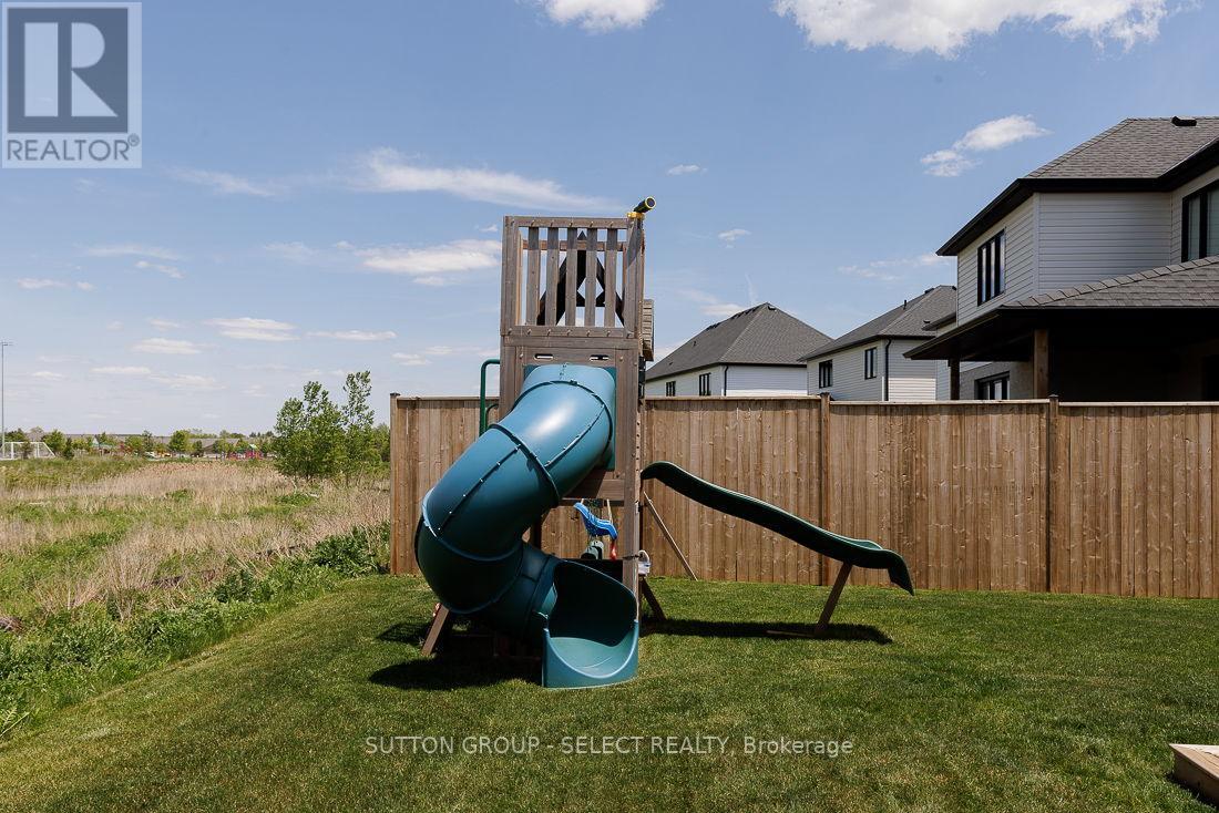 2539 Buroak Drive, London North, Ontario  N6G 3X7 - Photo 36 - X13236838