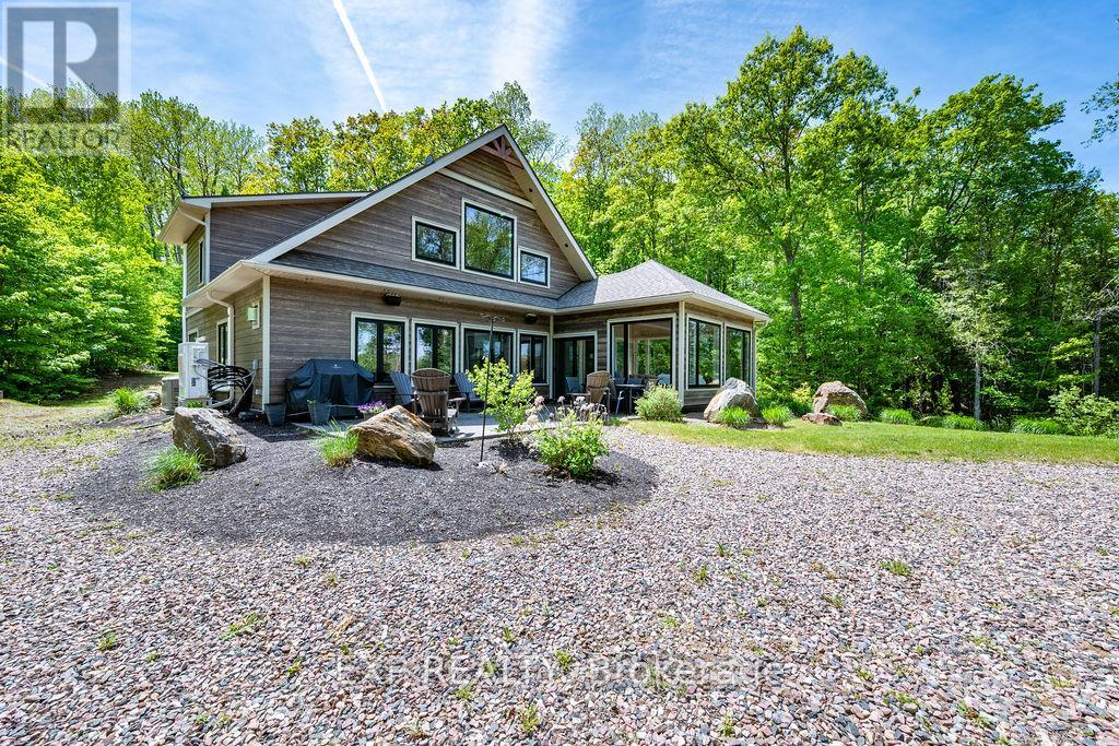 772 Ferguson Lake Road, Greater Madawaska, Ontario  K7V 3Z7 - Photo 3 - X12900298