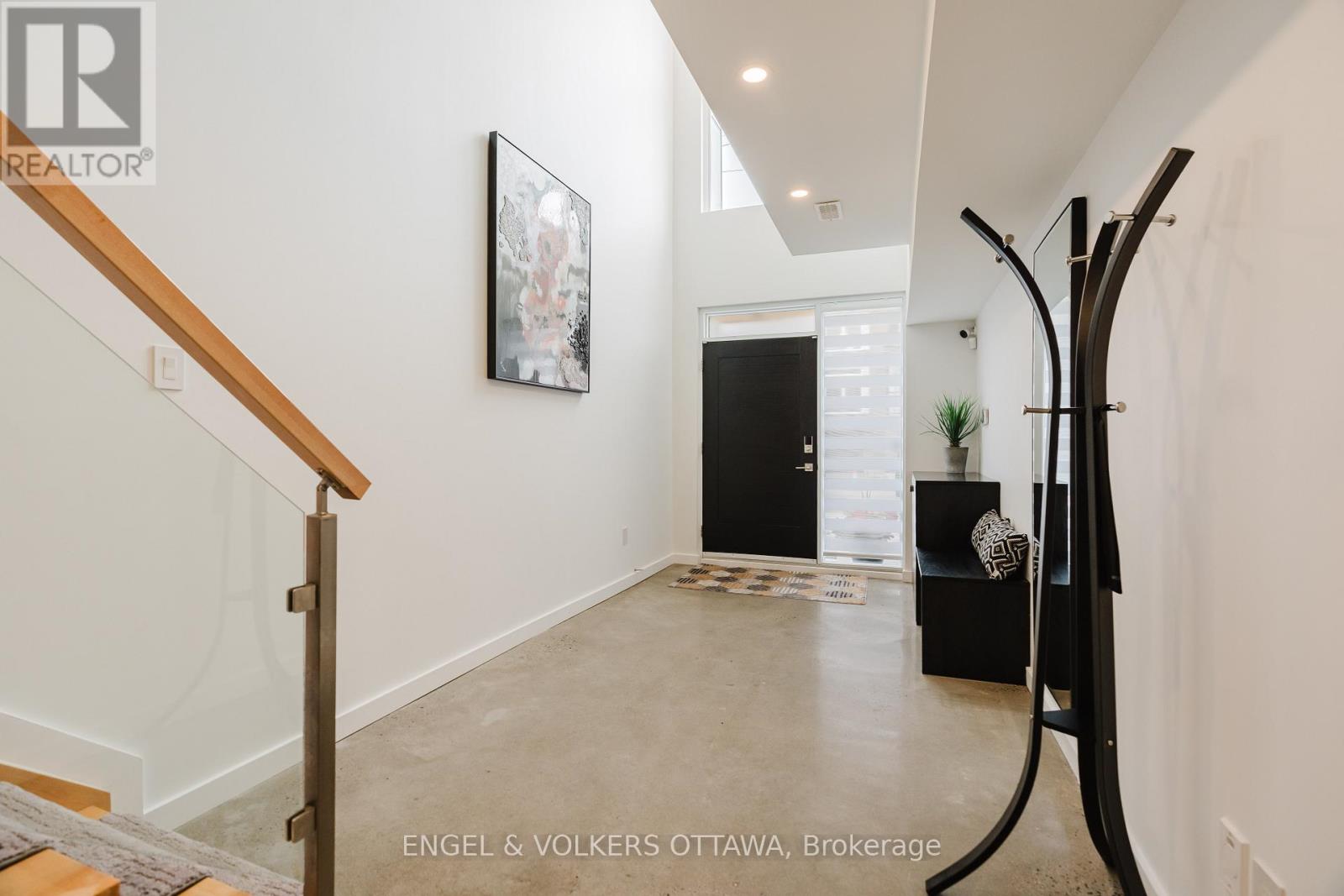 373 Berkley Avenue, Ottawa, Ontario  K2A 2G9 - Photo 4 - X13236698
