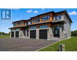537 REGINA STREET, Russell, Ontario
